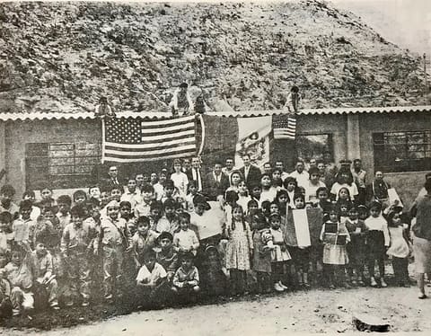Foto usaid historica banderas peru usa