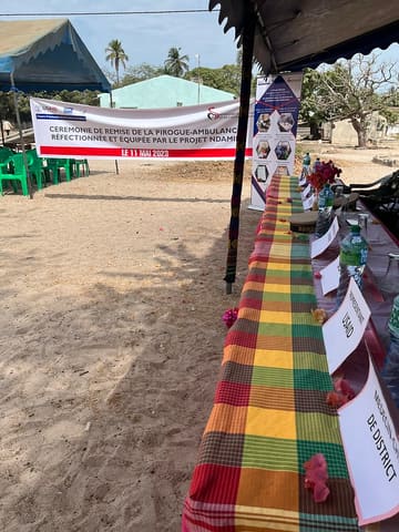 HPNO.G2G.Ambulance.BoatHandover.Ziguinchor2