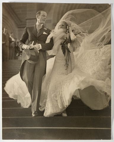 Musical stars Madge Elliott and Cyril Ritchard's wedding, St Mary's Cathedral, Sydney, 16 September 1935 / photograph by Sam Hood