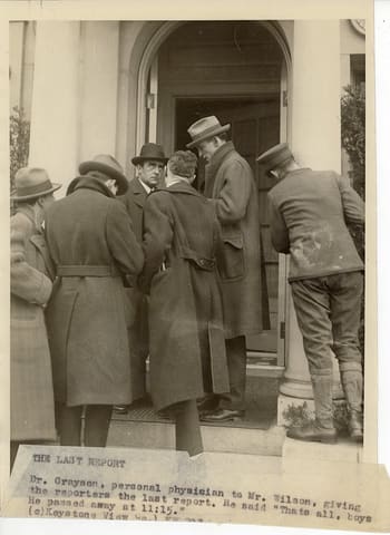 Dr. Grayson Speaking to Reporters, Announcing President Wilson's Death