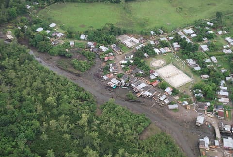 USAID Deputy Administrator, Ambassador Donald K. Steinberg visit to Tumaco, Southern Colombia.  September 28, 2011.