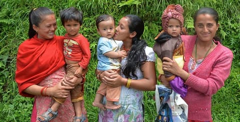 All children deserve the healthiest possible start in life. These new mothers are among the 112 thousand women trained to take care and ensure optimal health and nutritional behavior of their young babies and themselves.