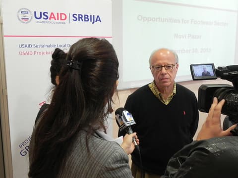 Ekspert za proizvodnju obuće pomogao je lokalnim proizvođačima da steknu uvid u zahteve globalnog tržista obuće
