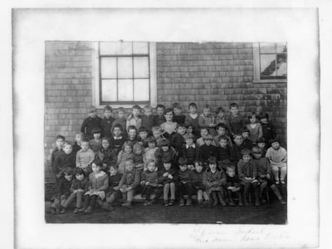 Gowrie School Class early 1930s